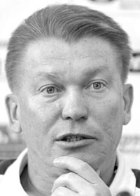 Олег БЛОХИН: "Скоро некого будет вызывать в сборную"